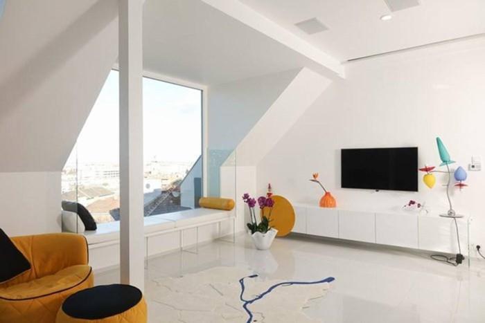 Căn hộ hiện đại và cá tính mạnh này được tọa lạc ngay trung tâm thành phố với view nhìn toàn cảnh.